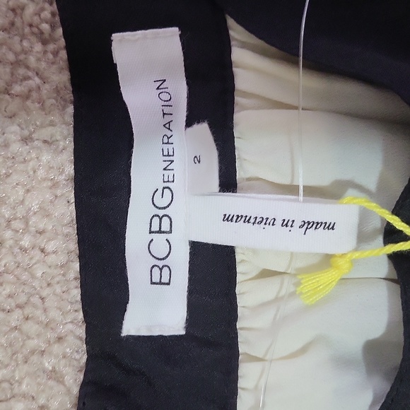 BCBG generation shorts - Picture 3 of 6